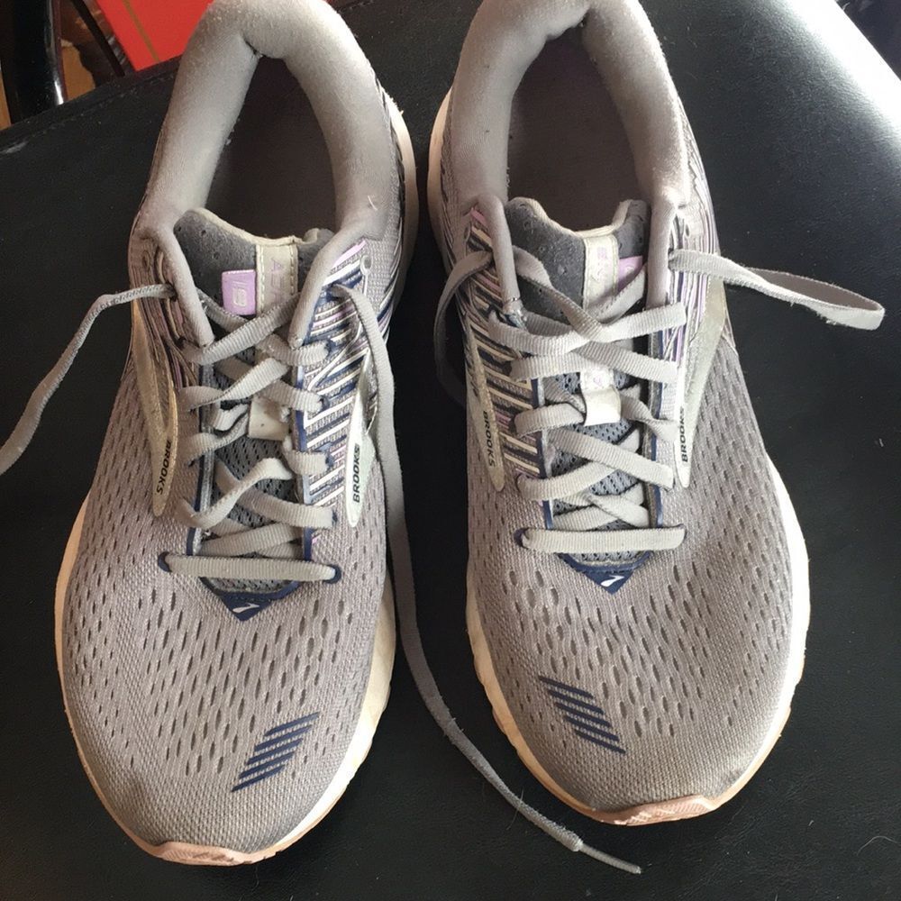 Women's Brooks Shoes